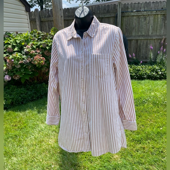 aerie Tops - Aerie women’s oversized boho button‎ down striped shirt MEDIUM cotton beachy